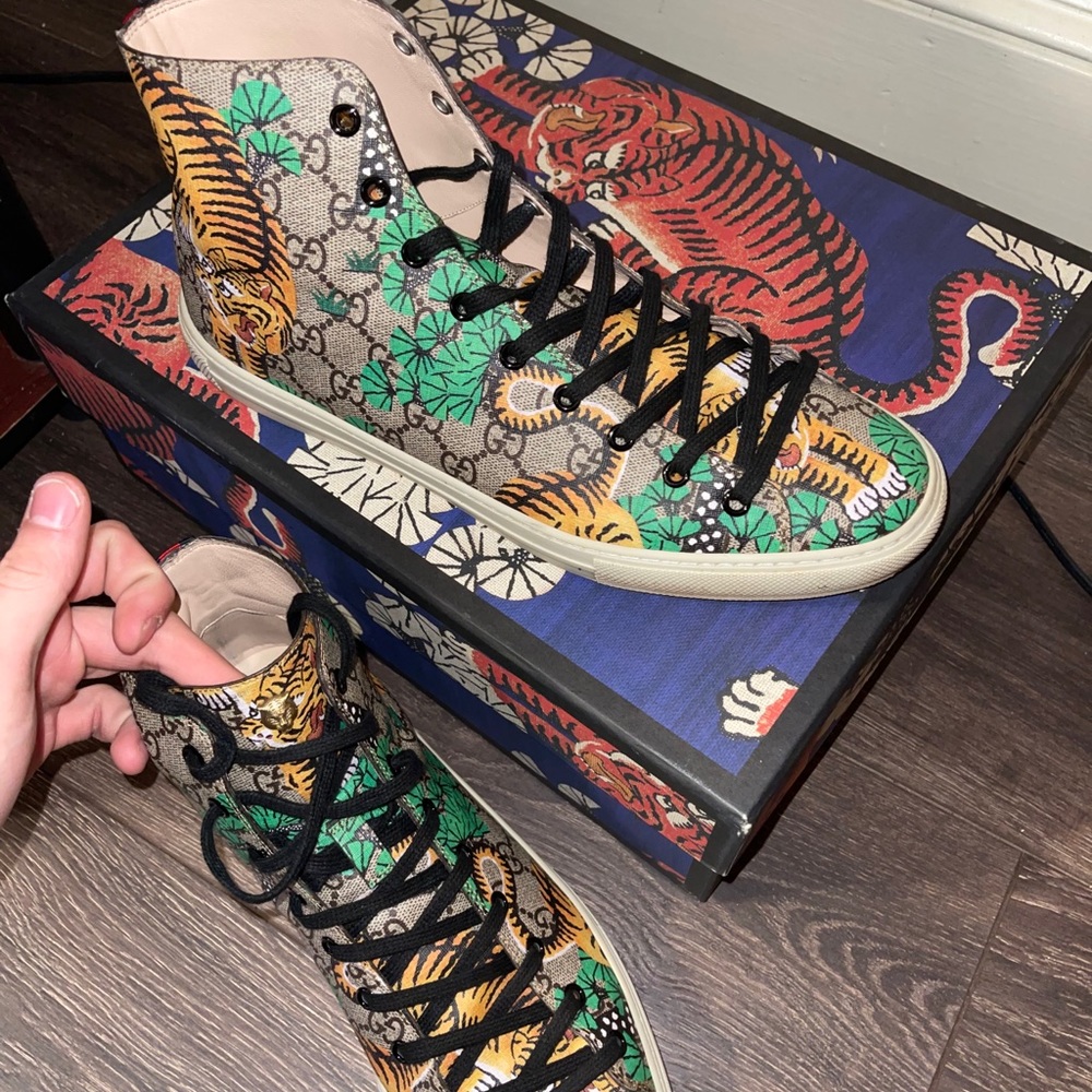 Gucci converse authentic